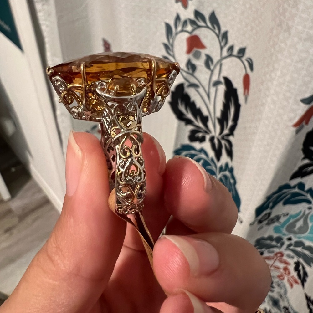 Sterling Silver Citrine Ring - Picture 2 of 3